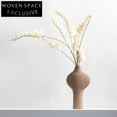 Maillard Style Ceramic Tabletop Flower Vase for Elegant Home Office Decor