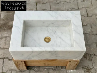 Minerve Carrara Marble Sink with Ribbed Sides