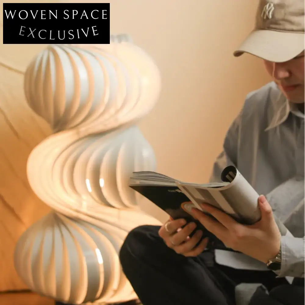 Minimalist LED Iron Stripe Floor Lamp for Modern Living Room Ambiance