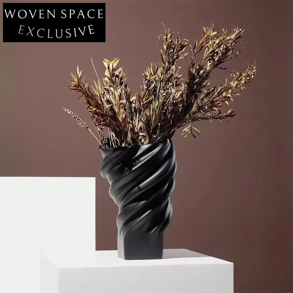 Minimalist Nordic Ceramic Standing Table Flower Vase for Elegant Homes