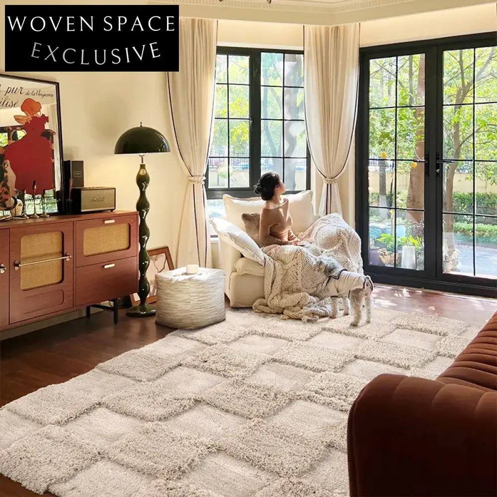 Modern Abstract Pattern Silk Milk-Blend Bedroom Area Rug for Home Decor