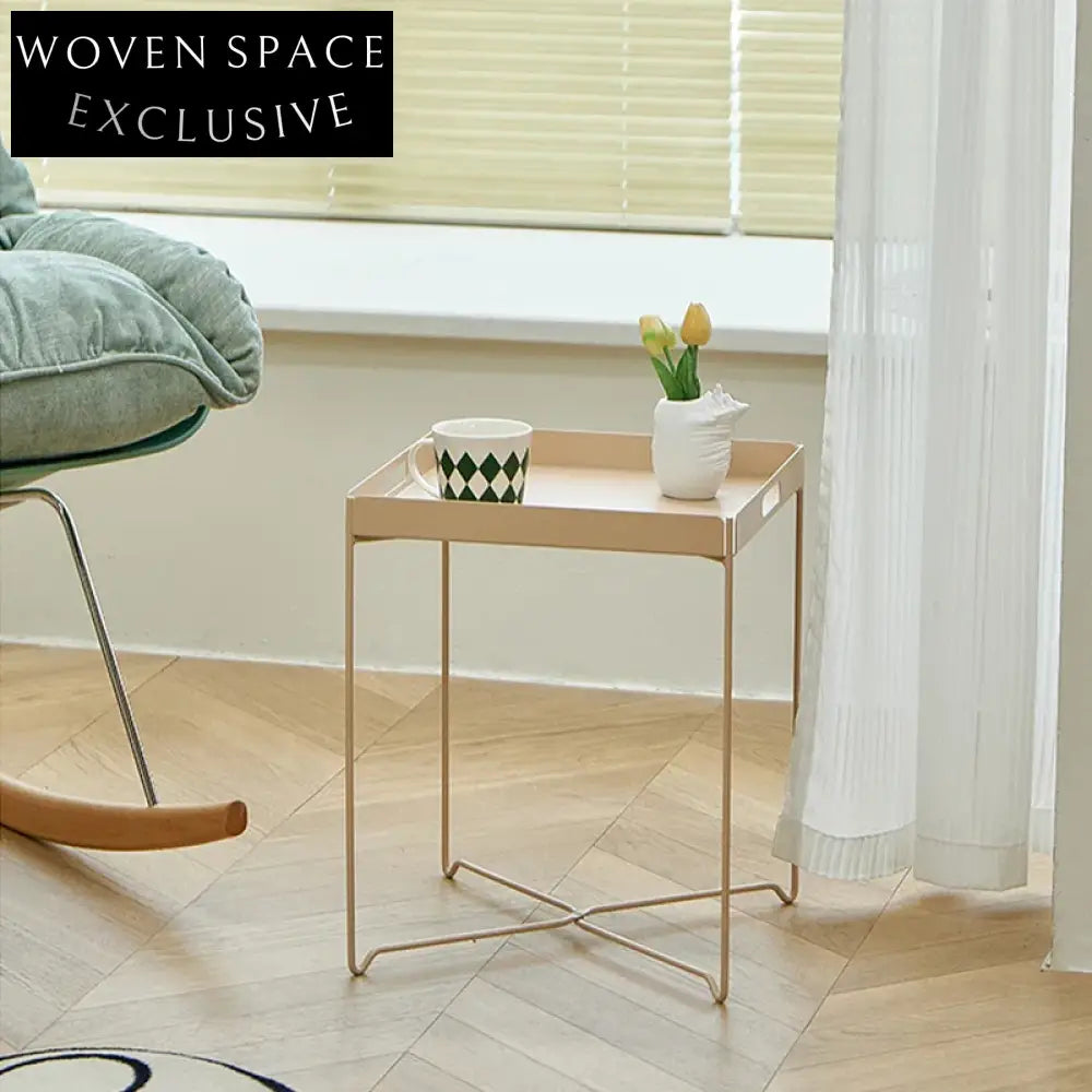 Modern Chic Metal Coffee Table, Versatile Side Accent Table for Living Rooms