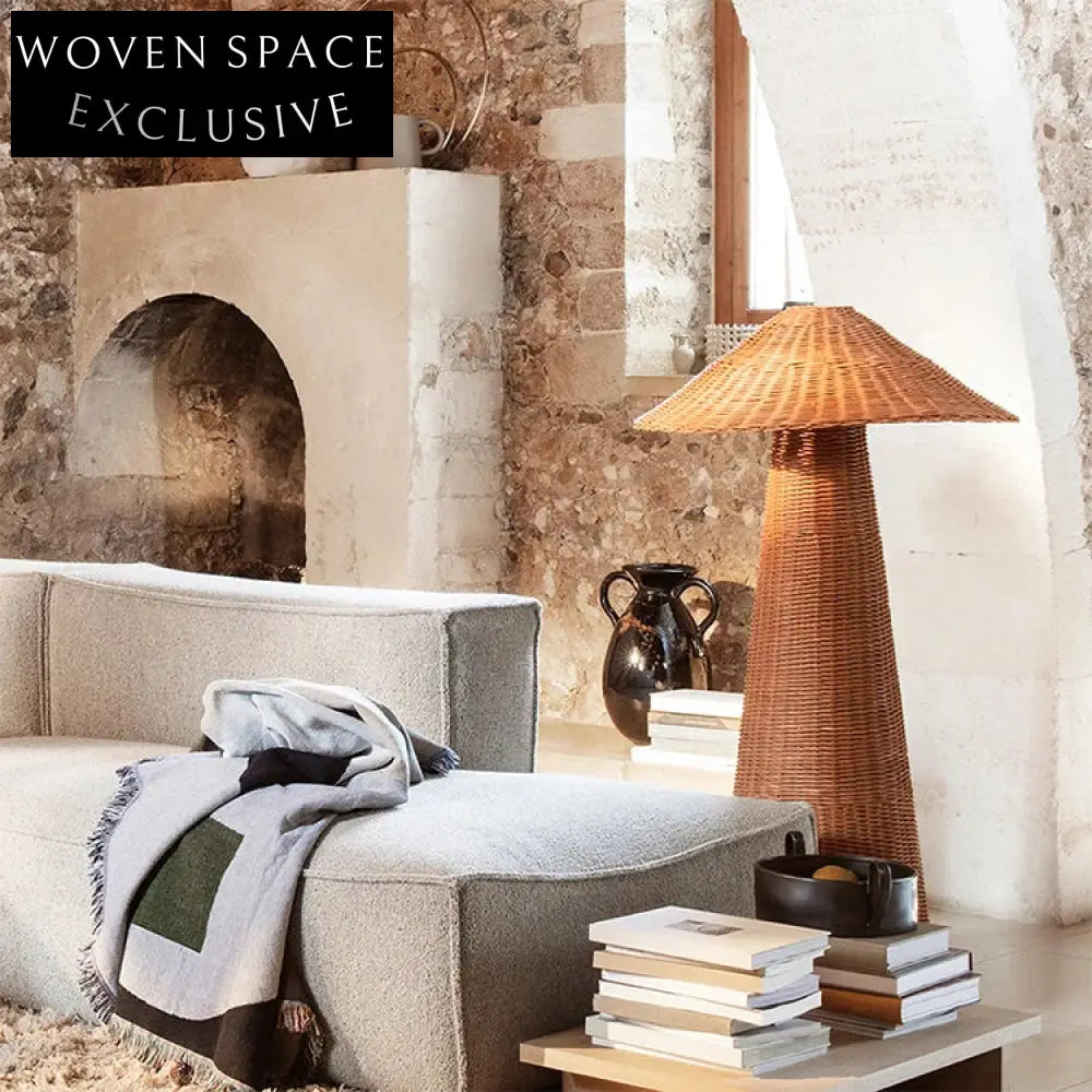 Modern Circular Rattan Frame Floor Lamp, Brown Lampshade, Elegant Bedroom Chandelier Lighting