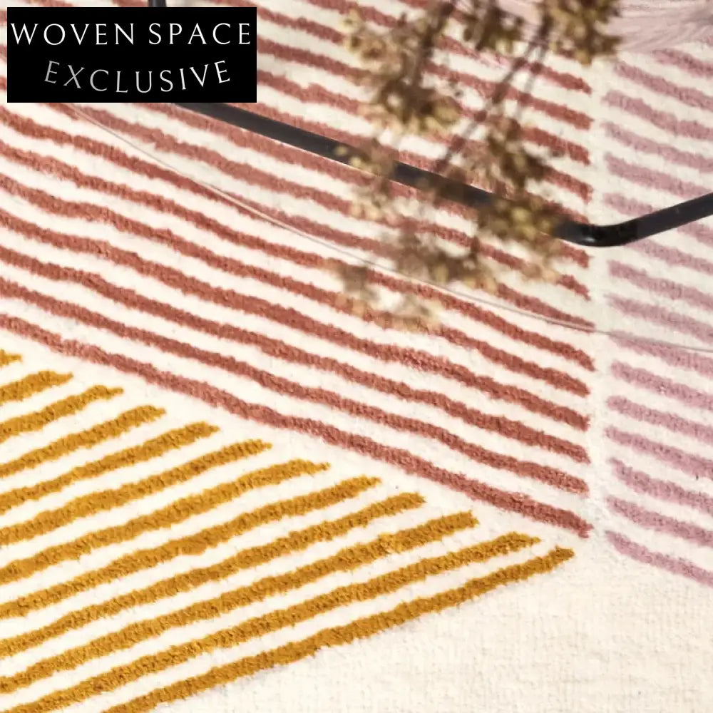 Modern Geometric Polyester Fiber Area Rug - Soft Customizable Floor Covering