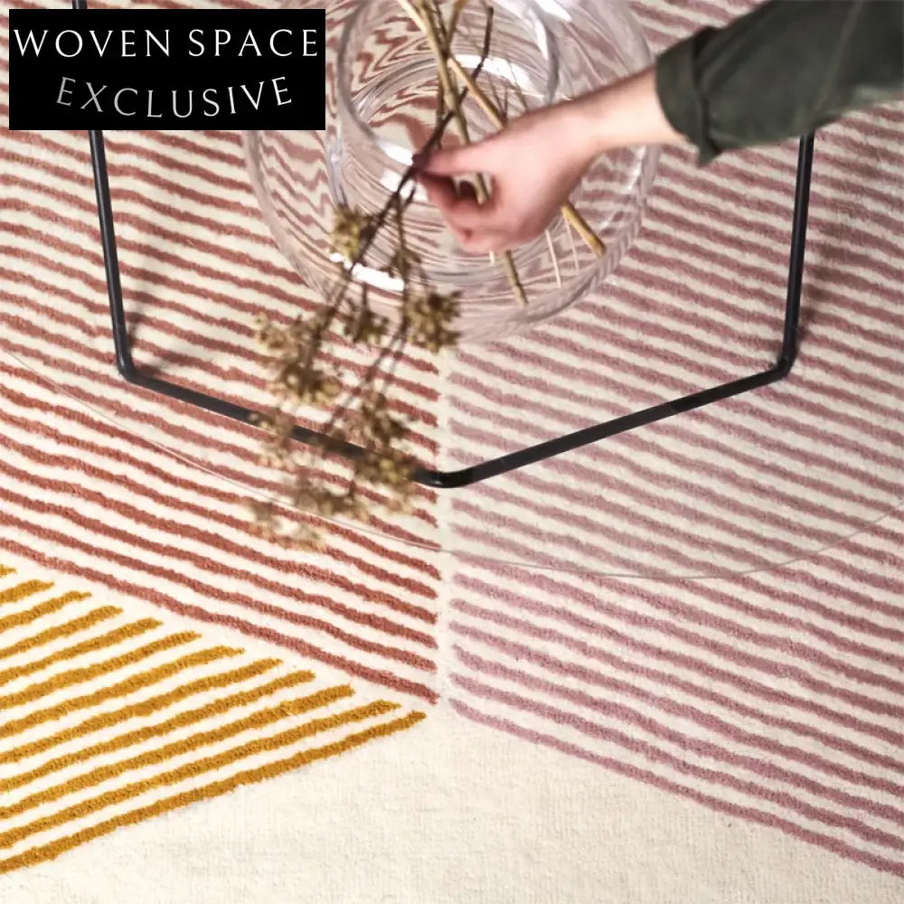 Modern Geometric Polyester Fiber Area Rug - Soft Customizable Floor Covering