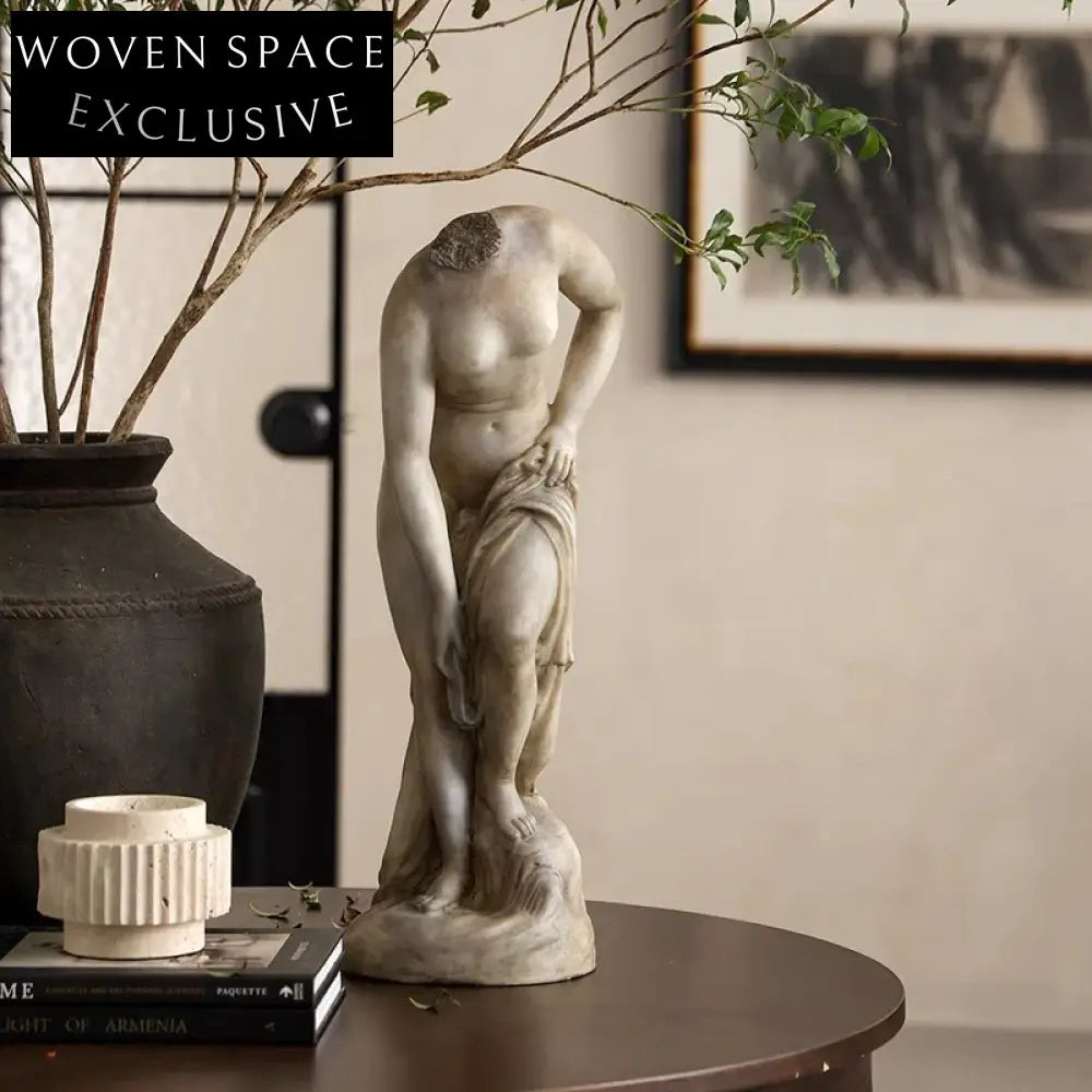 Modern Home Art Decor Exquisite Handcrafted Resin Sculpture Statue Ornament