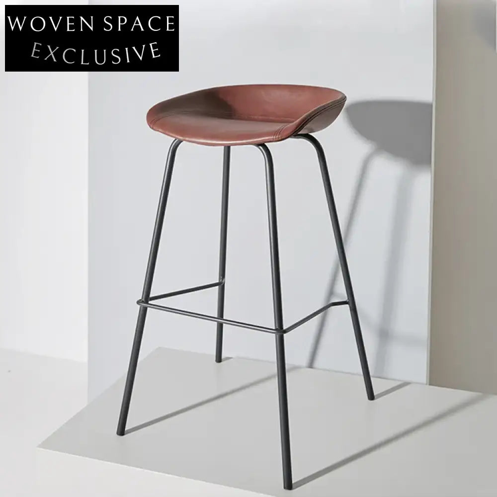 Modern Industrial Steel Bar Stool with Comfortable Saddle Leather Seat