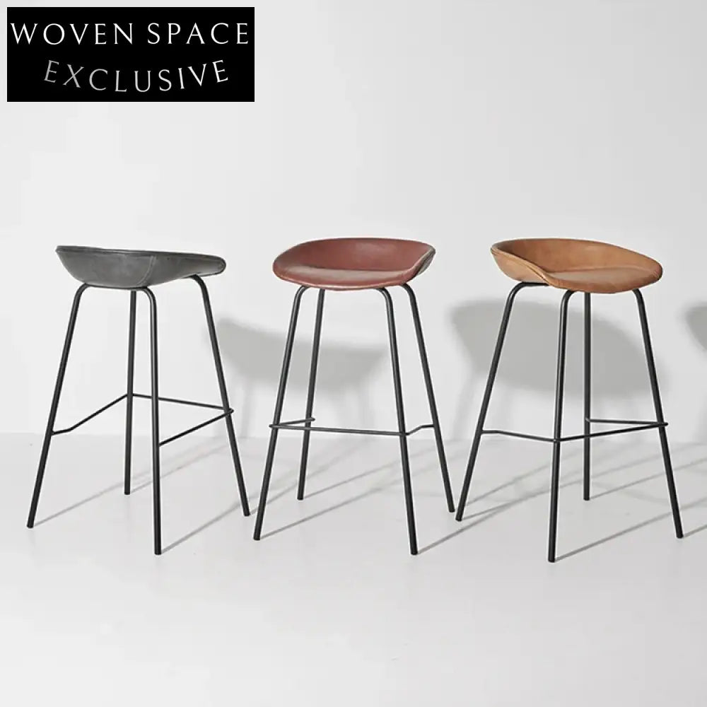 Modern Industrial Steel Bar Stool with Comfortable Saddle Leather Seat