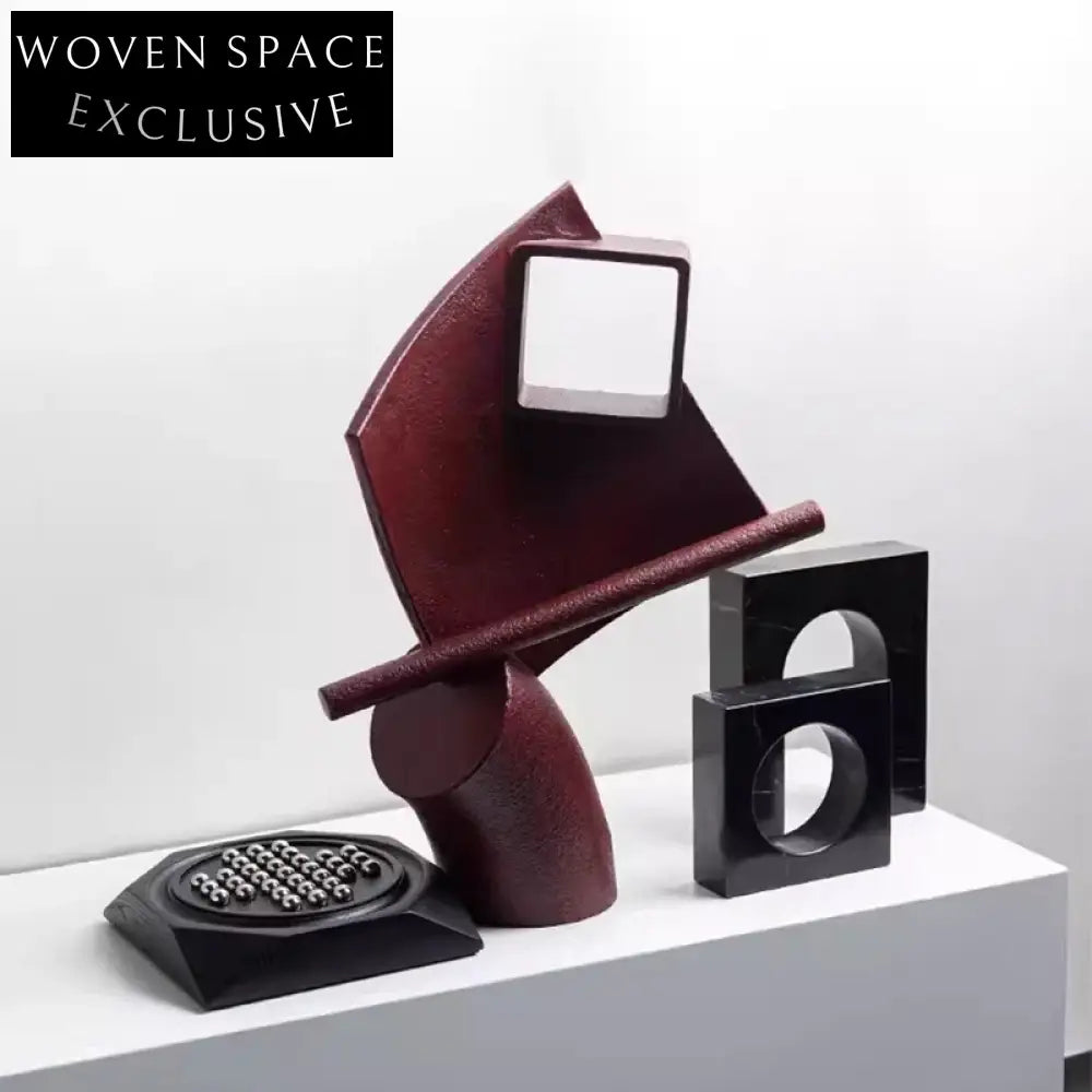 Modern Italian Style Irregular Resin Art Sculpture for Home Office Ornament