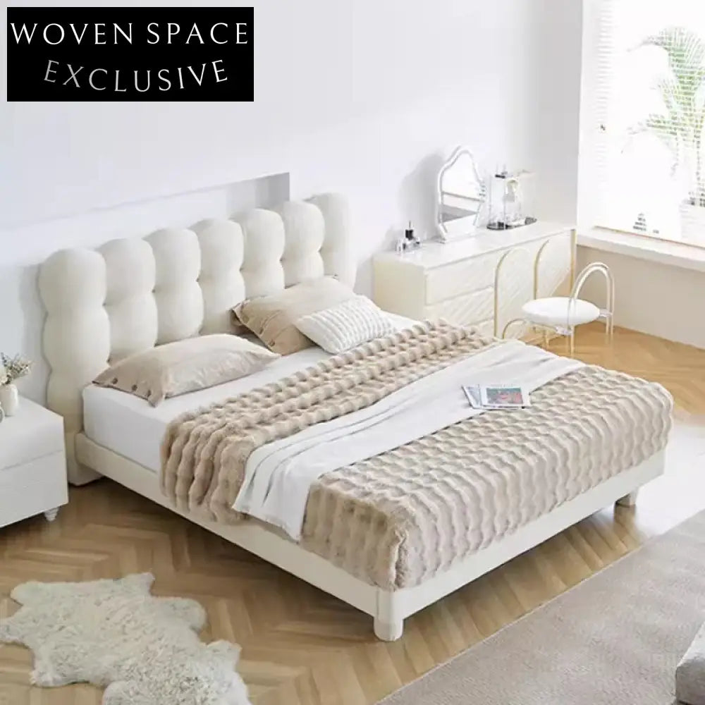 Modern Lambswool Upholstered Solid Wood Frame Luxury Bedroom Bed
