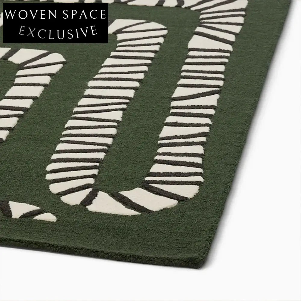 Modern Luxury Geometric Pattern Polyester Area Rug for Elegant Home Decor