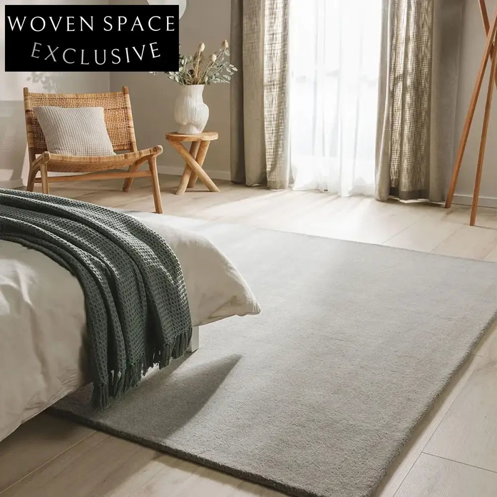 Modern Luxury Polyester Rug for Living Room Bedroom – Custom Handmade Solid Color