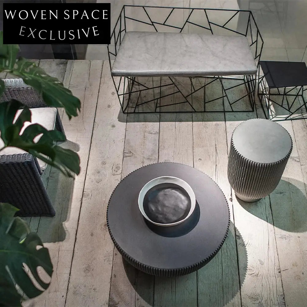 Modern Luxury Round Fiberglass Coffee Table for Living Room & Cafe Decor