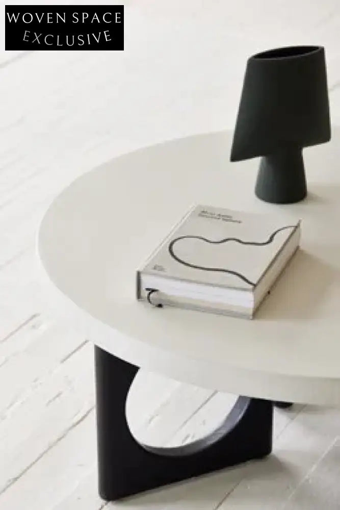 Elegant Modern Luxury Solid Oak Dual-Tier Round Coffee Table for Living Rooms