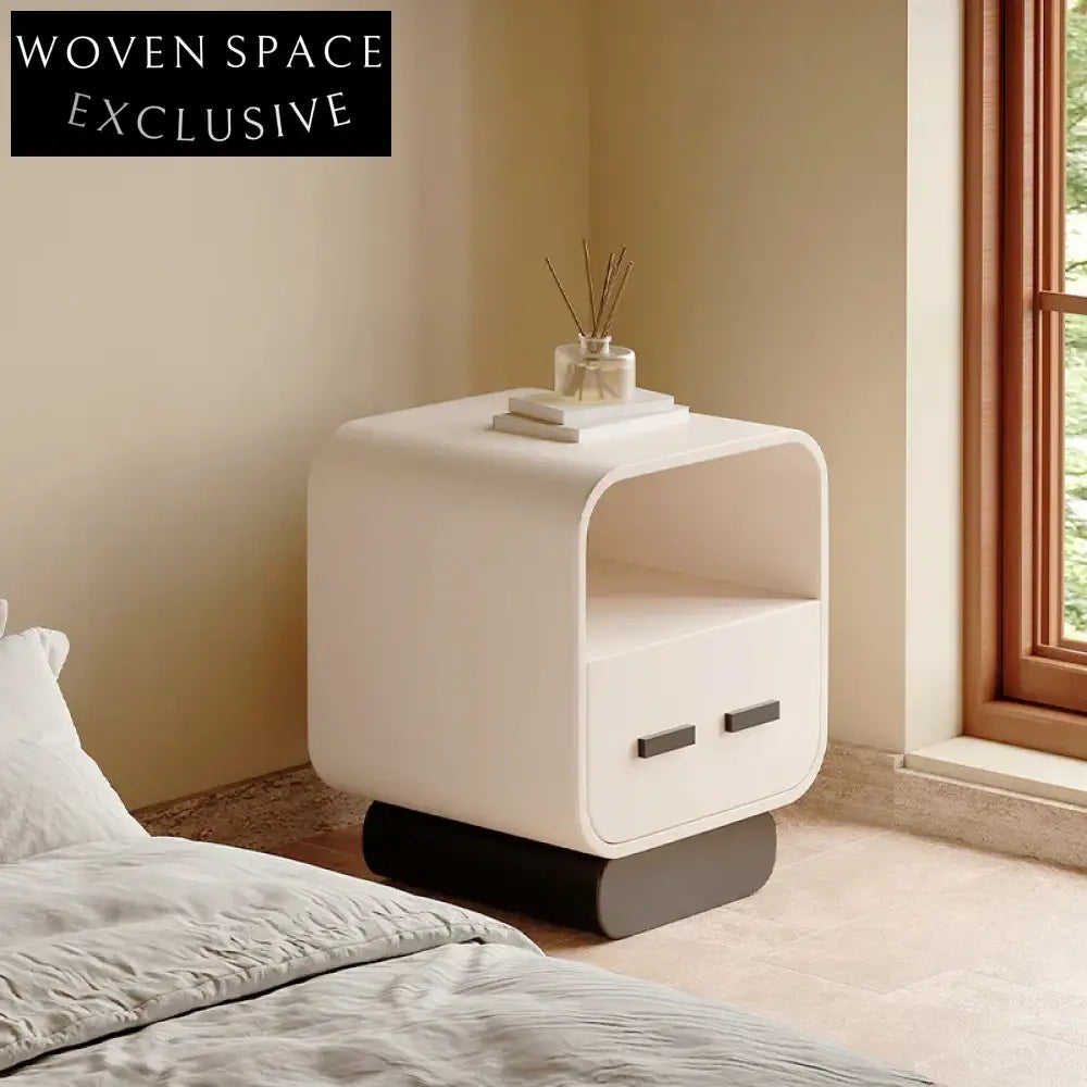 Modern Luxury Solid Wood Bedroom Furniture, White Nightstand with Drawer