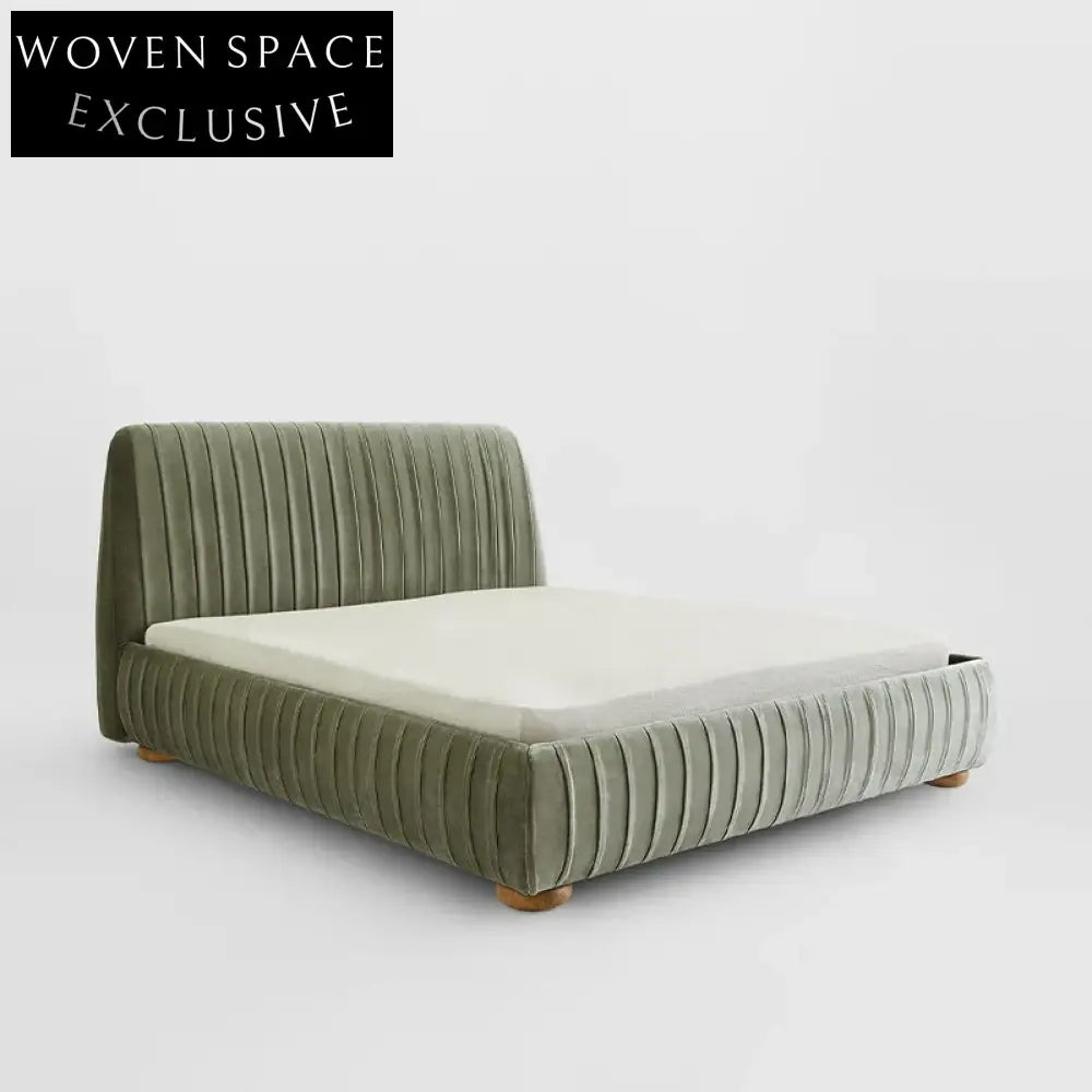 Modern Luxury Velvet King Size Bed with Solid Wood Frame for Elegant Bedrooms