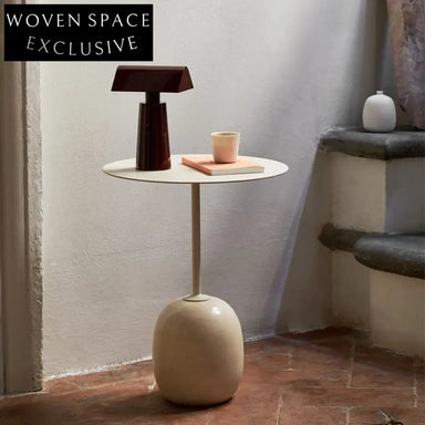 Modern Minimalist Metal Round Coffee Table with Elegant Marble Base