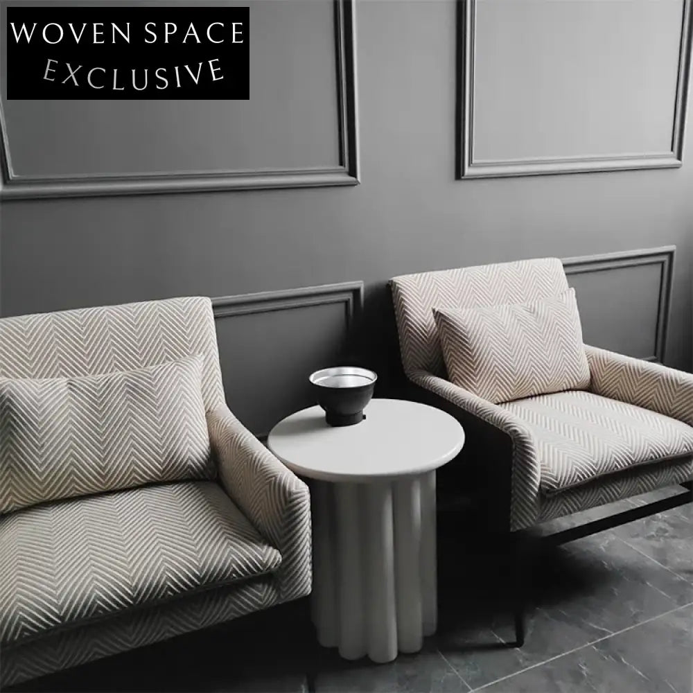 Modern Minimalist Nordic Round Light Luxury Solid Wood Apartment Coffee Table