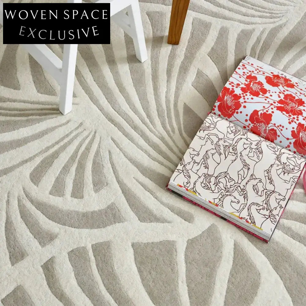 Modern Minimalist Polyester Area Rug – Hand-Tufted for Home Comfort
