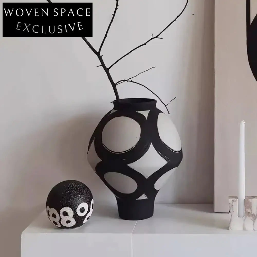 Modern Nordic Ceramic Flower Vase for Stylish Home and Office Decor