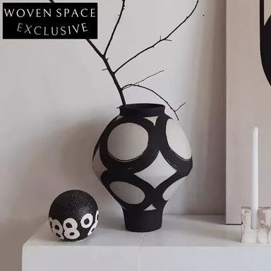 Modern Nordic Ceramic Flower Vase for Stylish Home and Office Decor