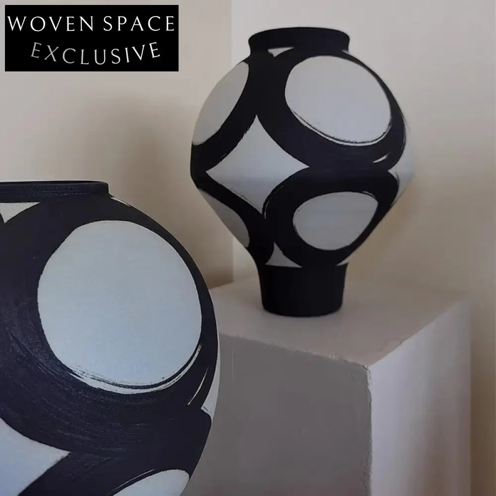 Modern Nordic Ceramic Flower Vase for Stylish Home and Office Decor