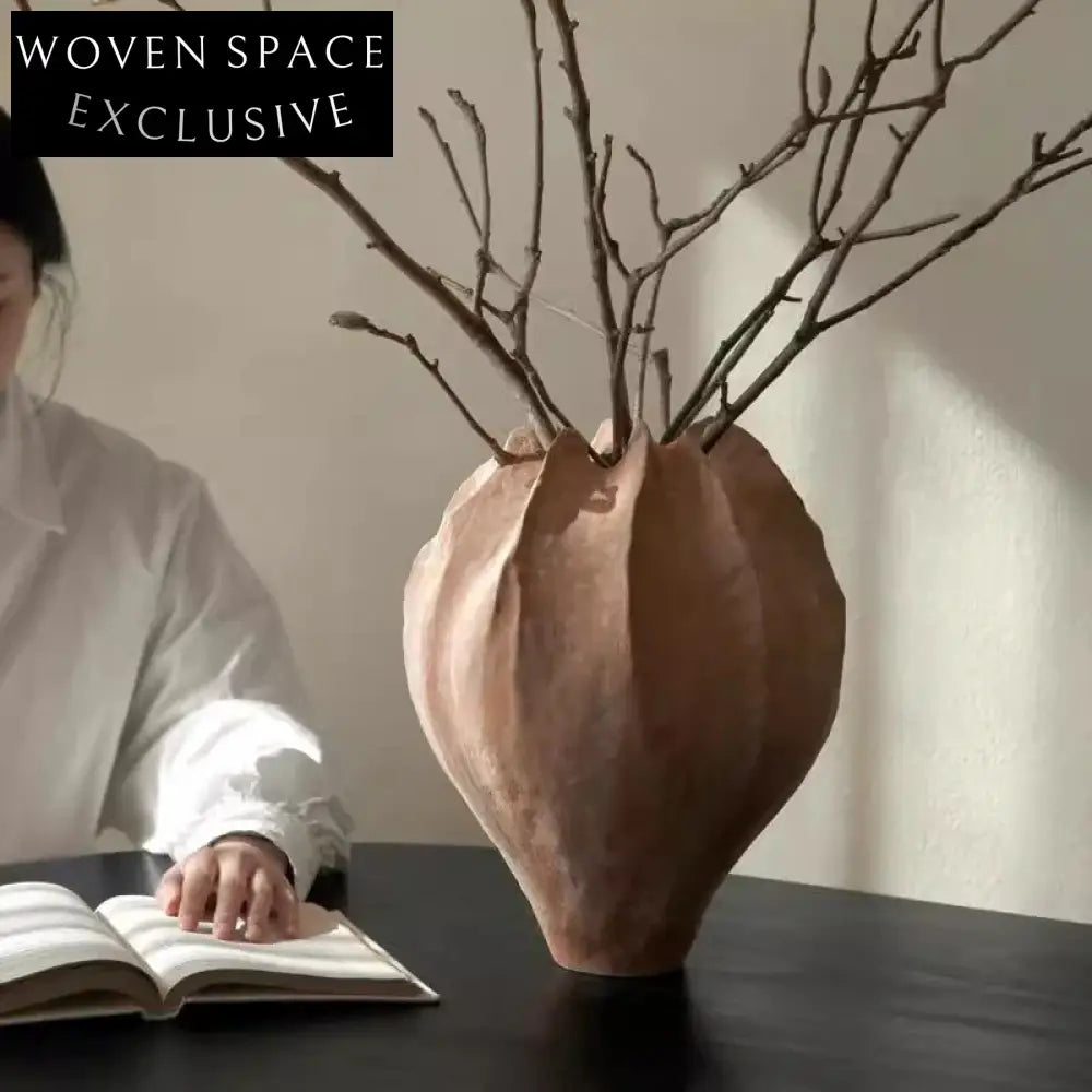 Modern Nordic Ceramic Tabletop Flower Vase for Elegant Home and Hotel Decor