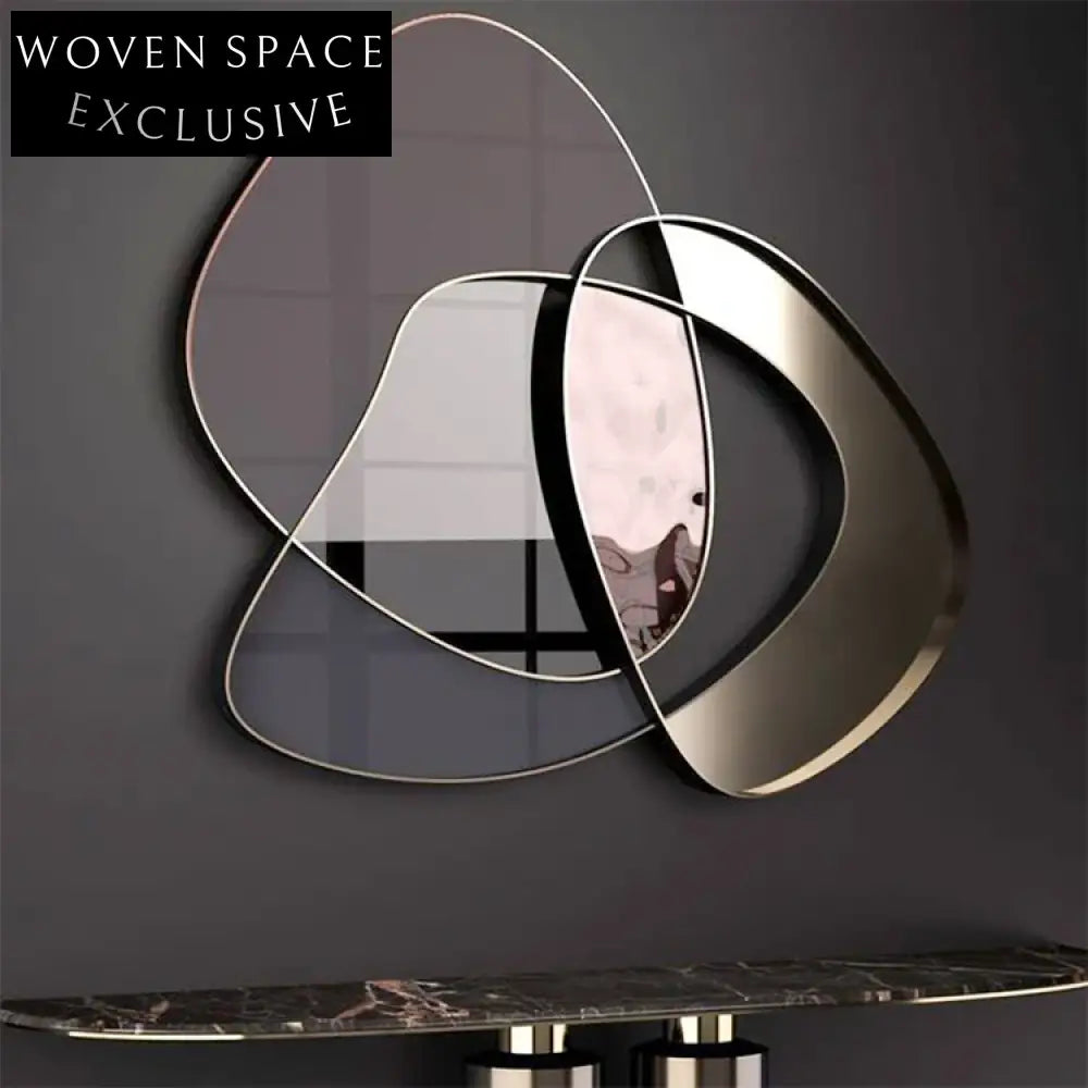 Modern Nordic Curved Metal Wall Art Decor: Aesthetic Gold & Black Sculpture