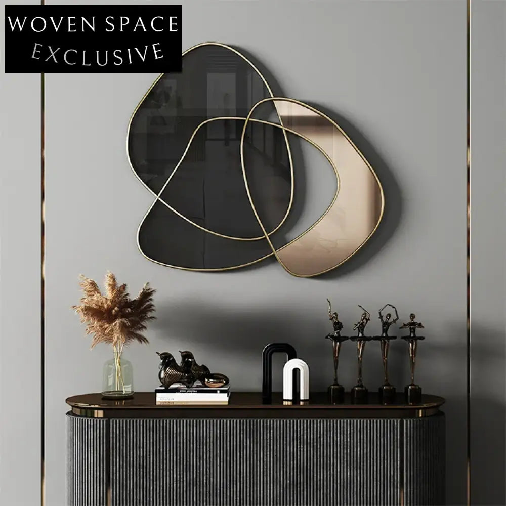 Modern Nordic Curved Metal Wall Art Decor: Aesthetic Gold & Black Sculpture
