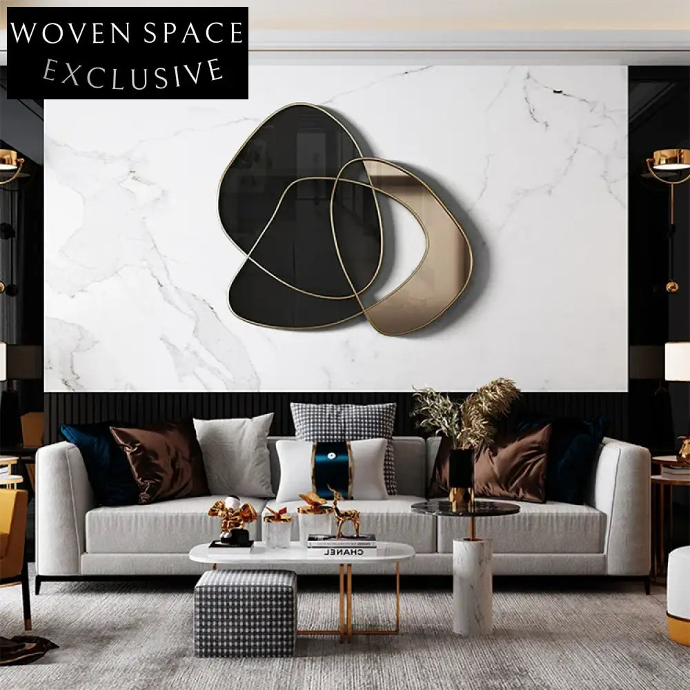 Modern Nordic Curved Metal Wall Art Decor: Aesthetic Gold & Black Sculpture