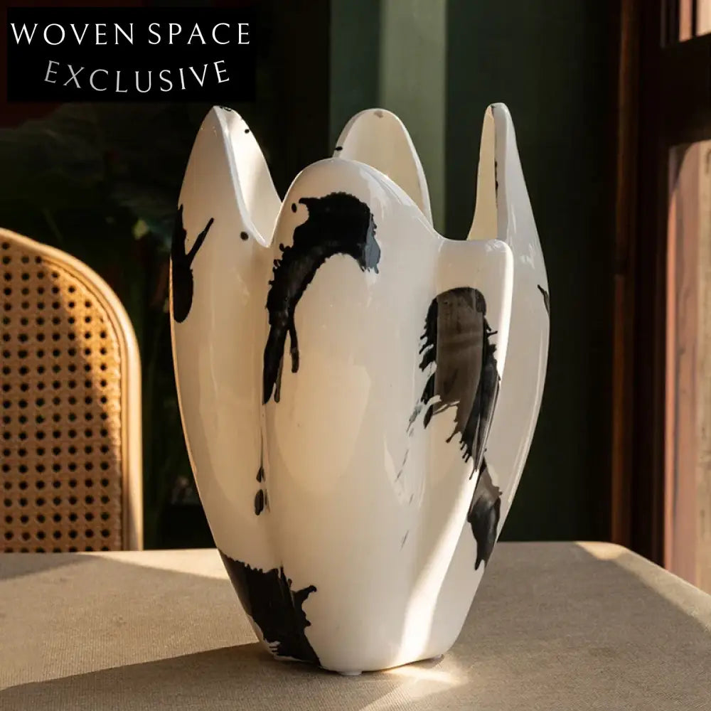 Modern Nordic Irregular Ceramic Tabletop Flower Vase