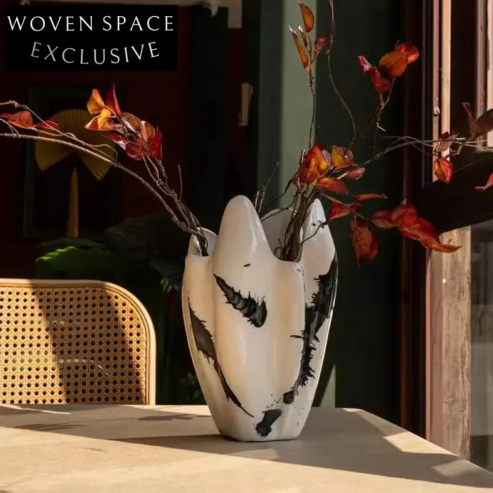 Modern Nordic Irregular Ceramic Tabletop Flower Vase