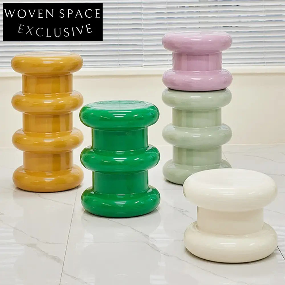 Modern Nordic Plastic Round Side Table: Durable Living Room End Coffee Table