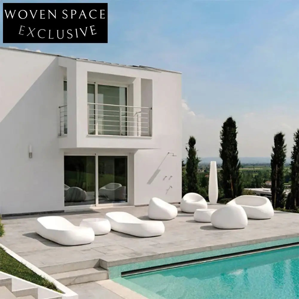 Modern Outdoor Fiberglass Round Lounge Chair for Patio & Garden Seating