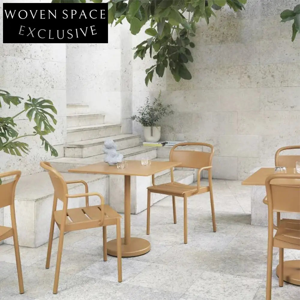 Modern Round Black Metal Dining Table with Stable Pedestal Base