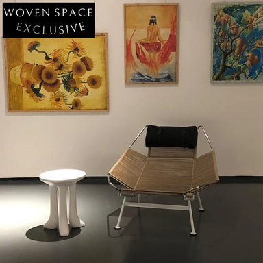 Modern Round Fiberglass Accent Table - Versatile Minimalist Coffee & End Table