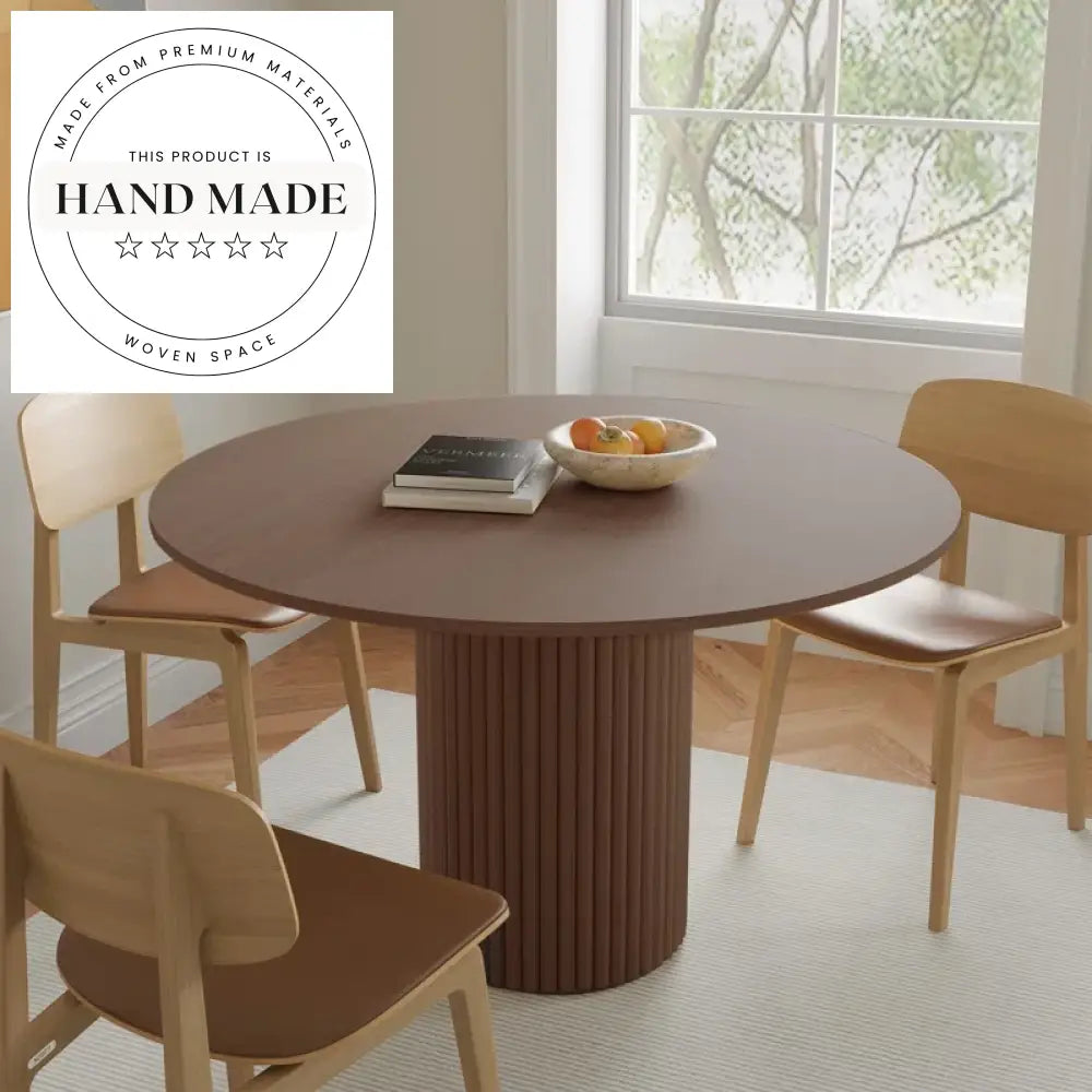 Modern Round Oak Pedestal Dining Table for Restaurants & Hotels