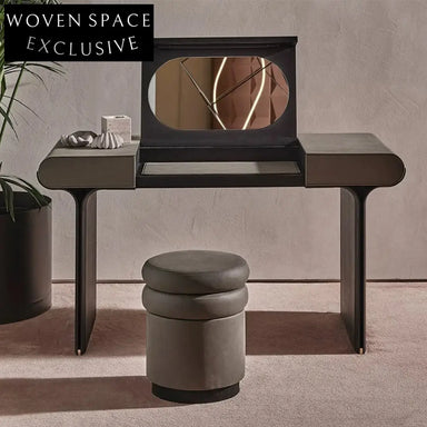 Modern Solid Wood Dressing Table with Mirror – Elegant Bedroom Vanity