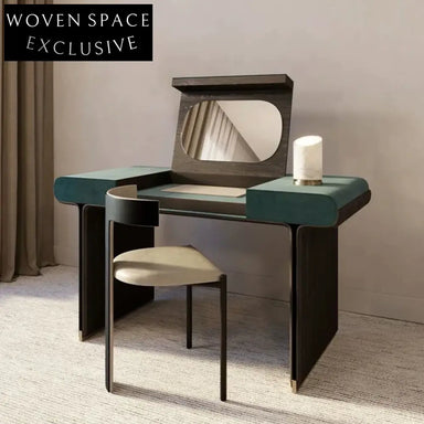 Modern Solid Wood Dressing Table with Mirror – Elegant Bedroom Vanity