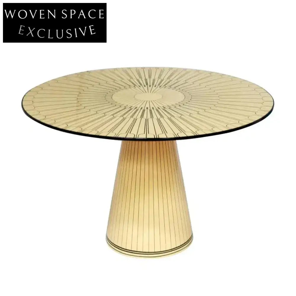 Modern Solid Wood Round Dining Table for Home and Restaurant Use
