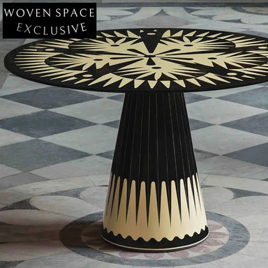 Modern Solid Wood Round Dining Table for Home and Restaurant Use