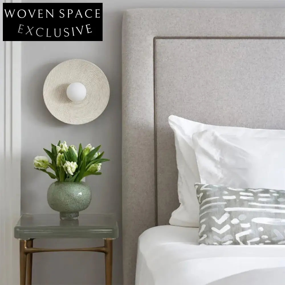 Modern Sunburst Resin Wall Light - Elegant Beige Home Decor Accent Lamp