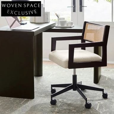 Modern Swivel Office Leisure Chair with Metal Frame and Comfortable Armrests