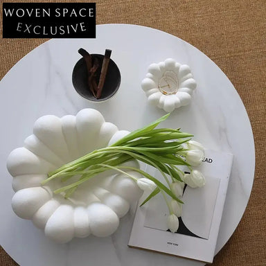 Modern Unique Art Deco Ceramic Flower Sculpture for Elegant Home Decor