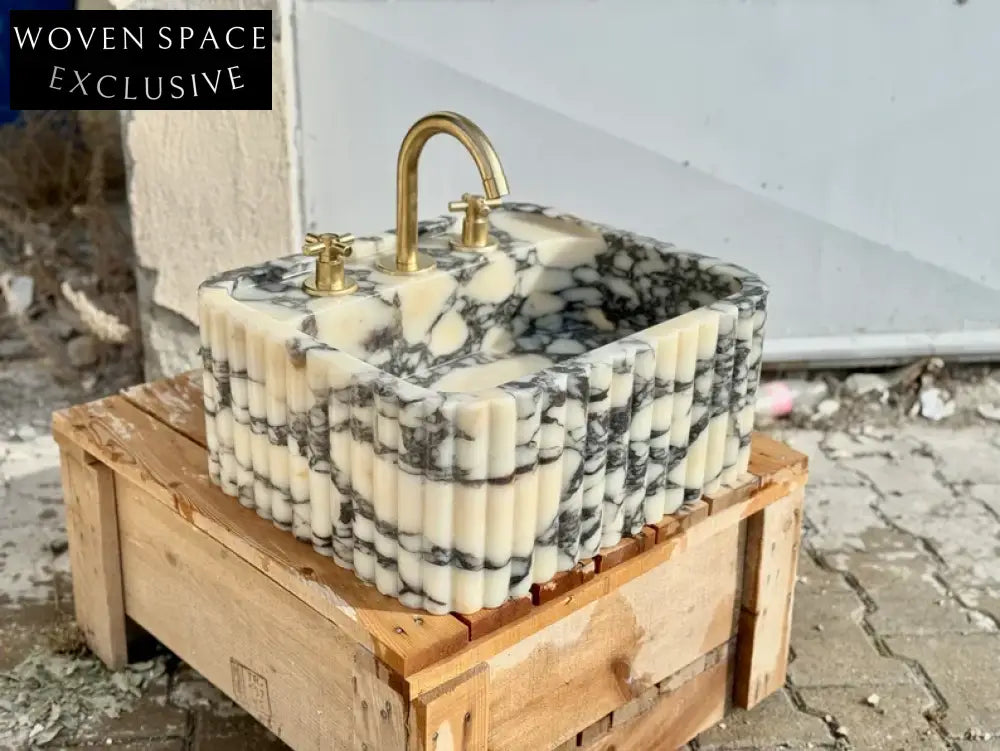 Nico Calacatta Viola ribbed marble sink