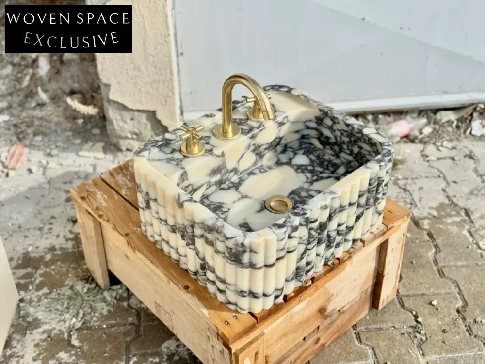 Nico Calacatta Viola ribbed marble sink