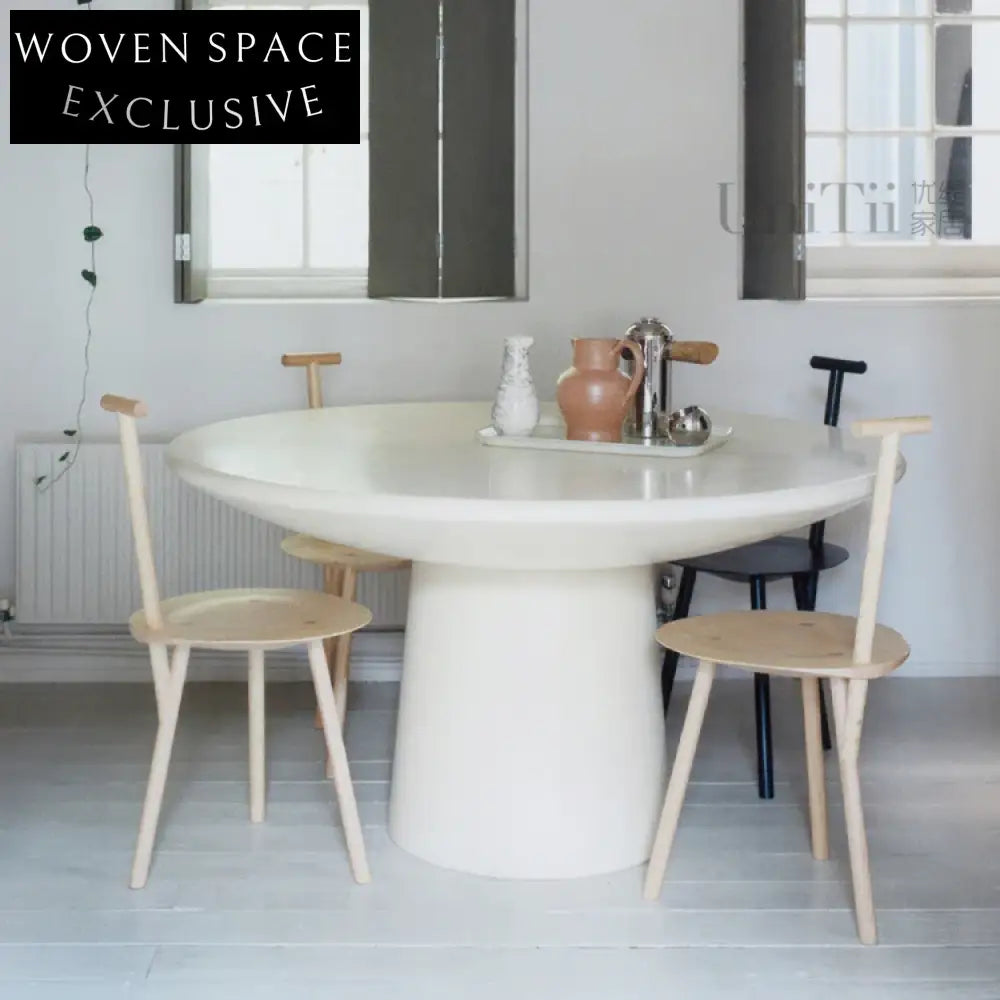 Nordic Elephant Leg Round Fiberglass Dining Table 120cm
