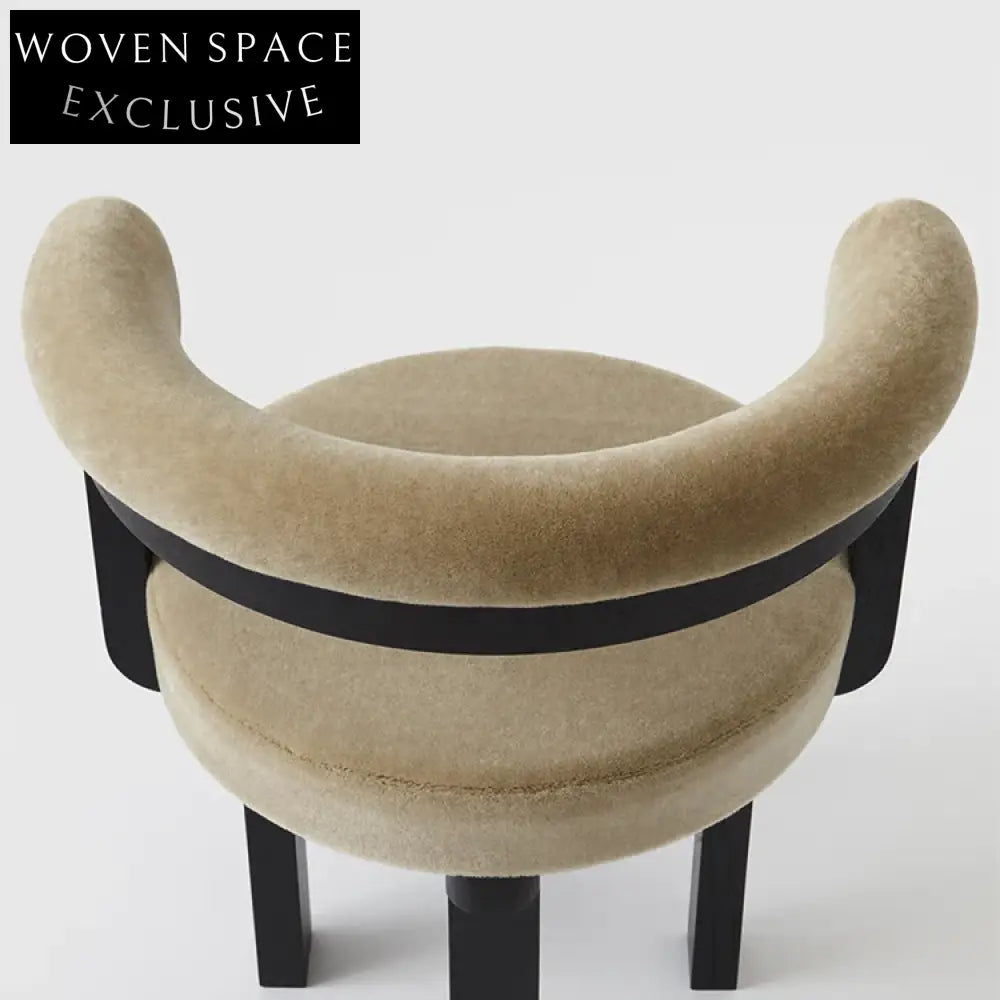 Nordic Solid Wood Fabric Armchair Dining Chair with Comfortable Backrest Design