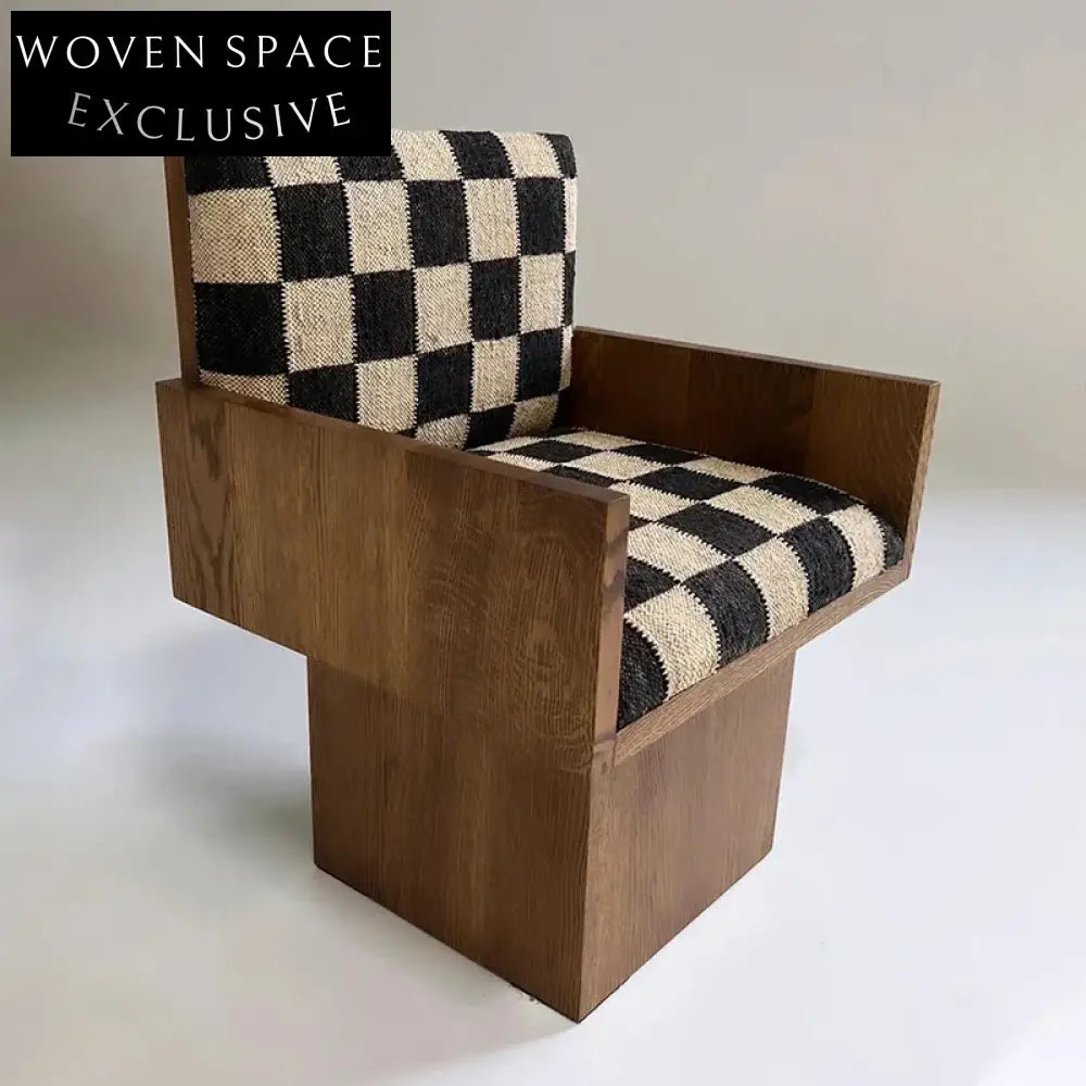 Nordic Vintage Wooden Armrest Dining Chair for Living Room and Vanity