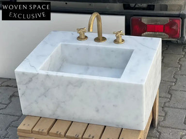 Paméla Carrara Marble Wash Basin